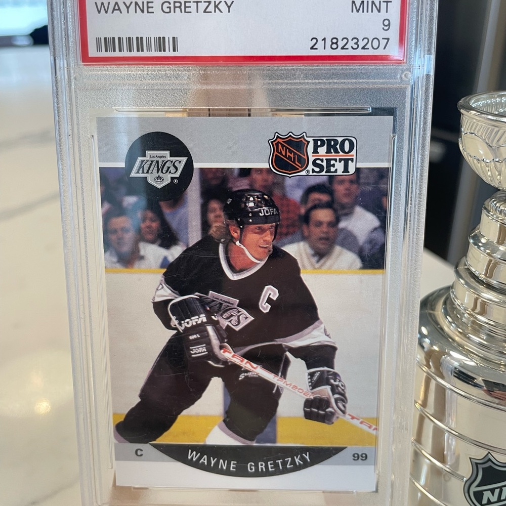 Hockey Legend Trading Card